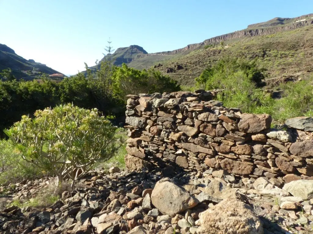 Wandern mit Kindern auf Gran Canaria im Baranco Ayagaures