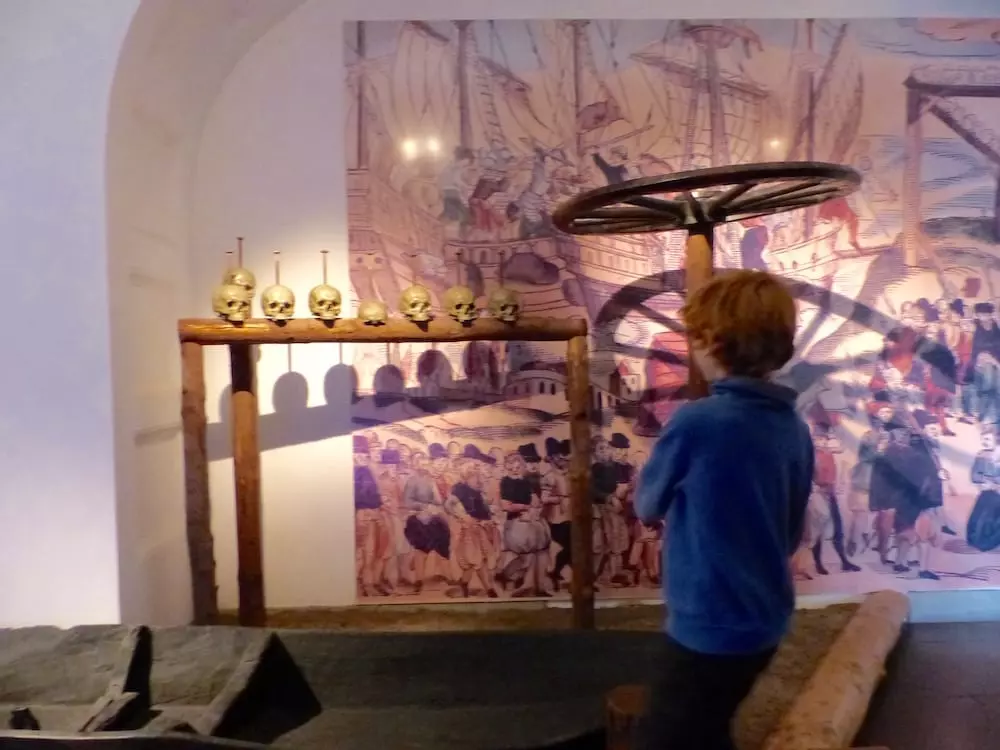 kinder-im-museum-fuer-hamburgische-geschichte2