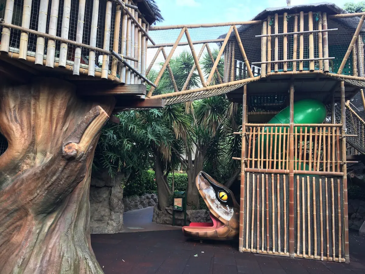 loro-parque-mit-kindern-auf-teneriffa-spielplatz