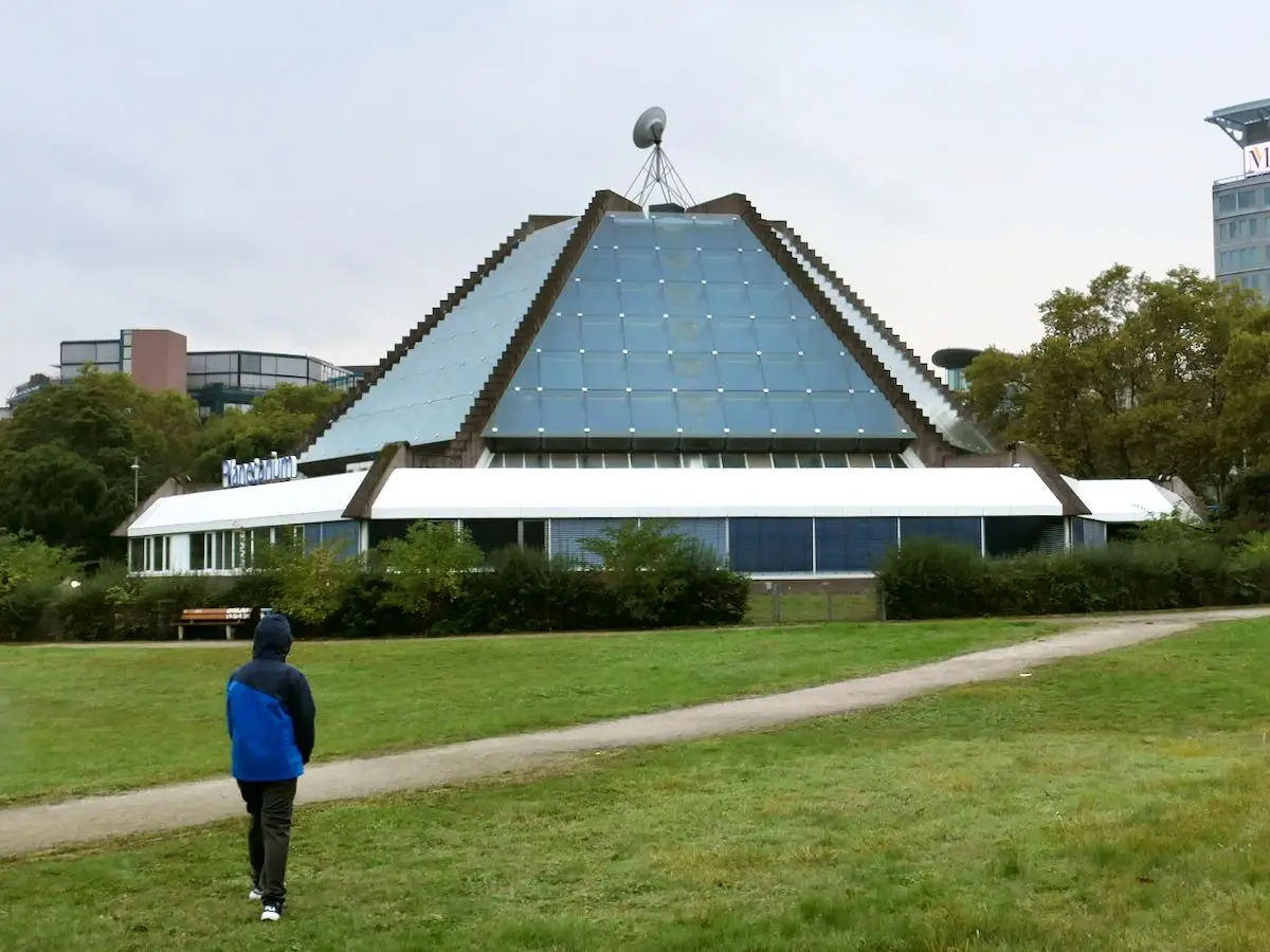 Planetarium Mannheim mit Kind