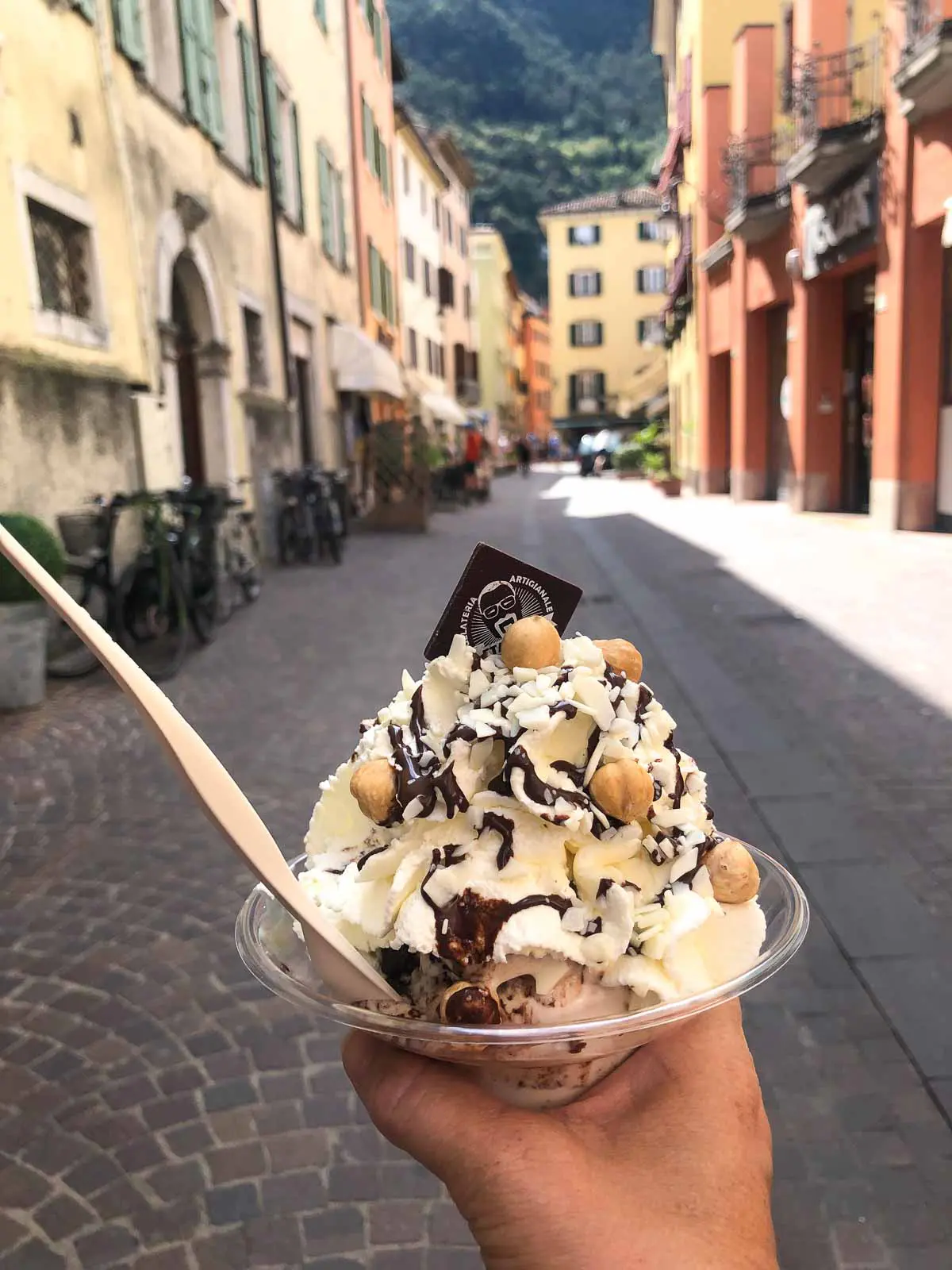 Eis aus einer Gelateria am Gardasee