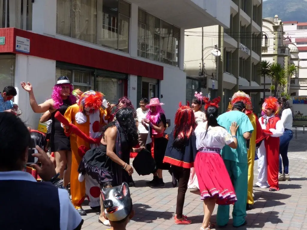 Ecuadors Hauptstadt Quito feiert Sylvester