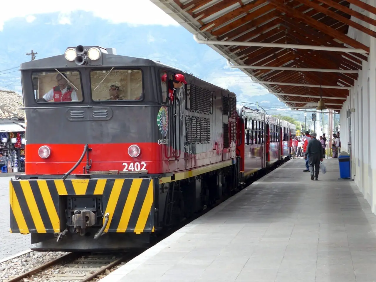 Tren de la Libertad - Ecuador mit Kindern bereisen - Zugfahrt