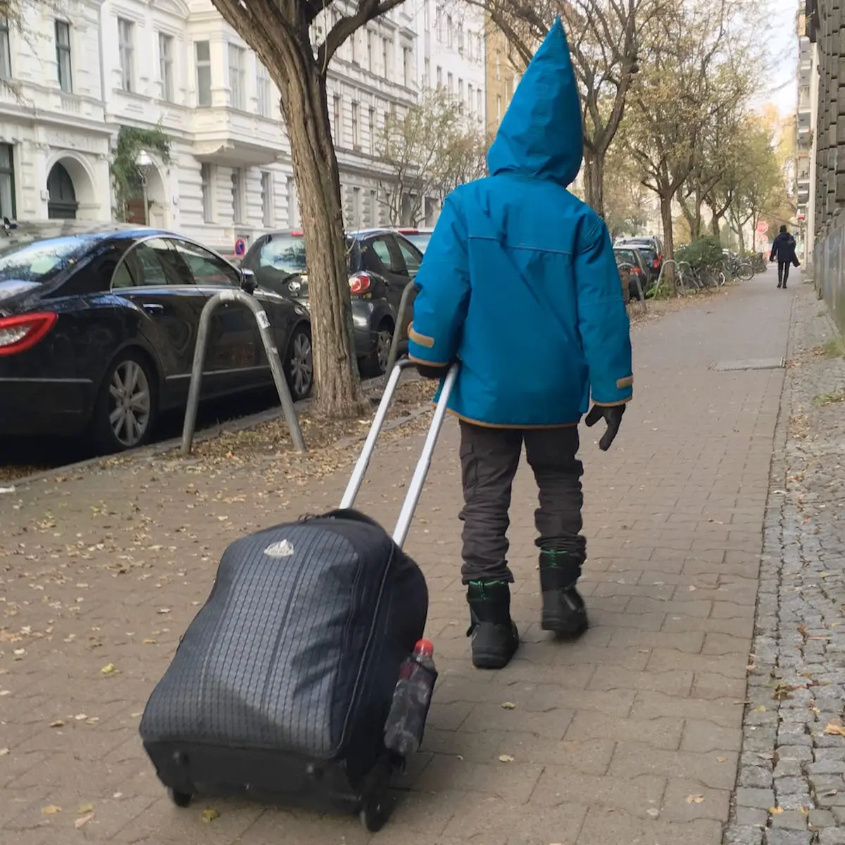 Handgepäckstrolley - eines meiner Gepäckstücke für Reisen allein mit Kind und Baby