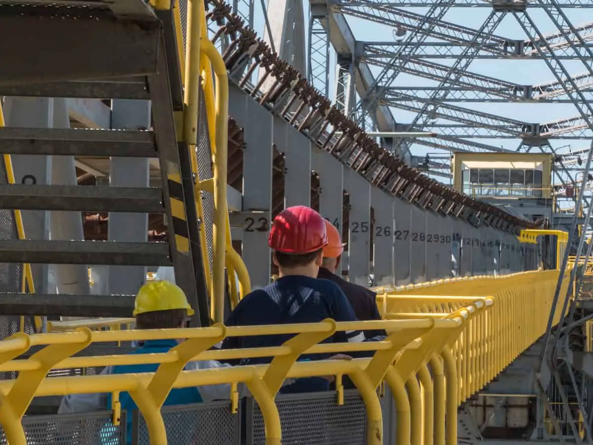 Mit Kind auf der F60 Förderbrücke - Bergbaugeschichte erleben