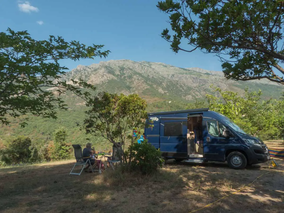 Wohnmobil Route durch die Schweiz und Italien nach Korsika