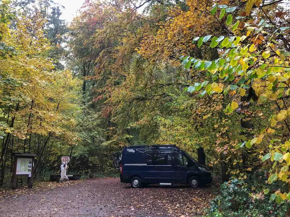 Teutoburger Wald Wild Campen auf einem Wanderparkplatz