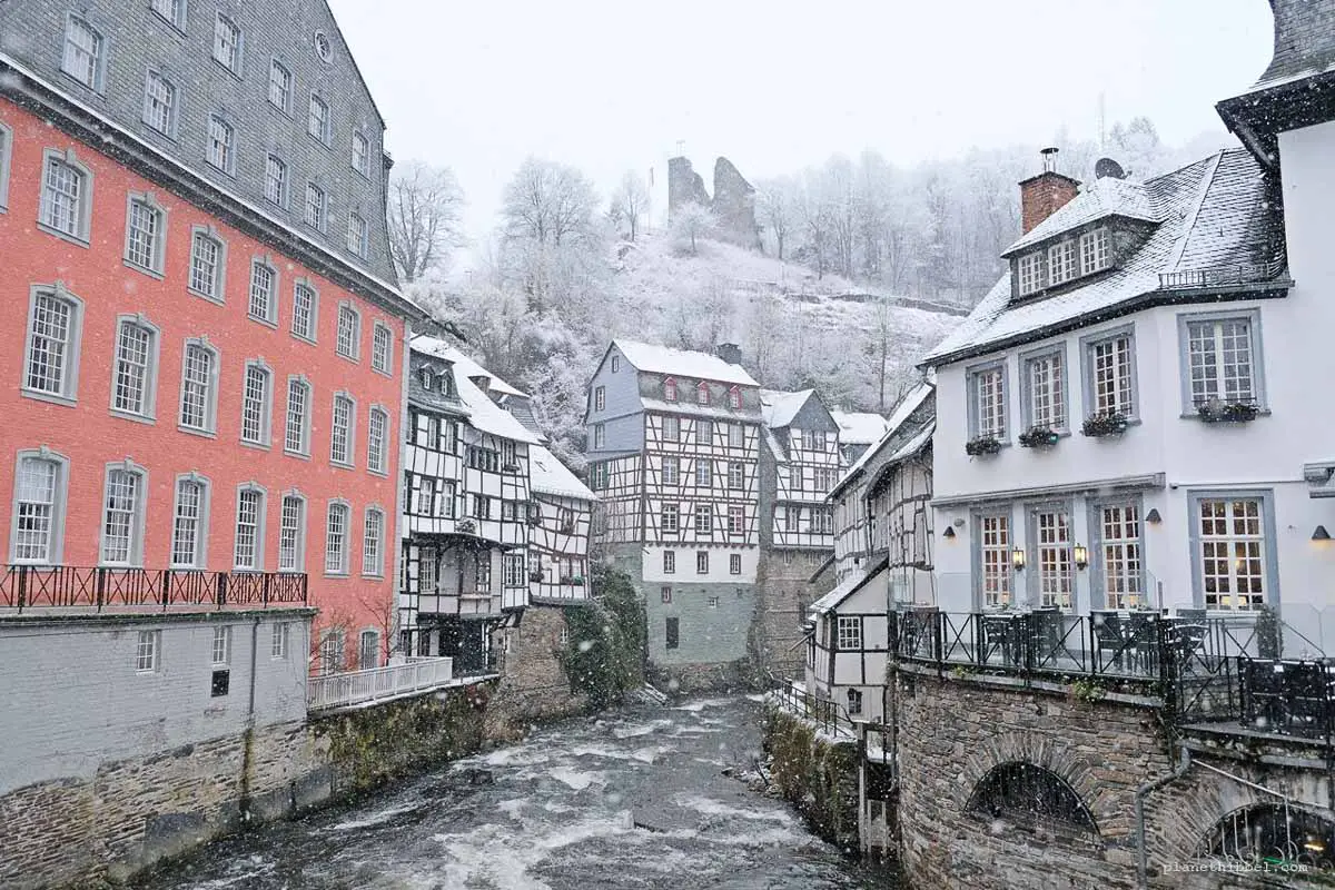 Winterurlaub in Deutschland - Monschau in der Eifel
