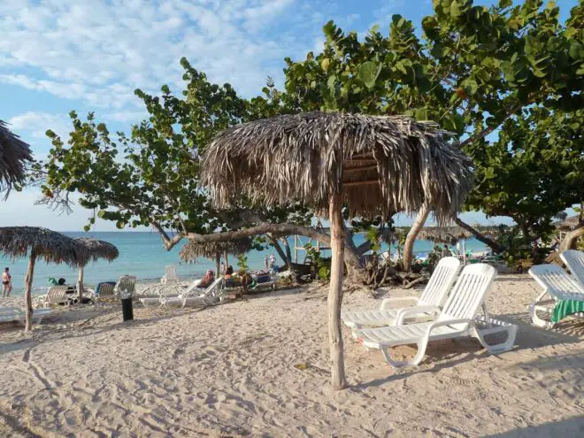 Kuba: Strand in der Karibik