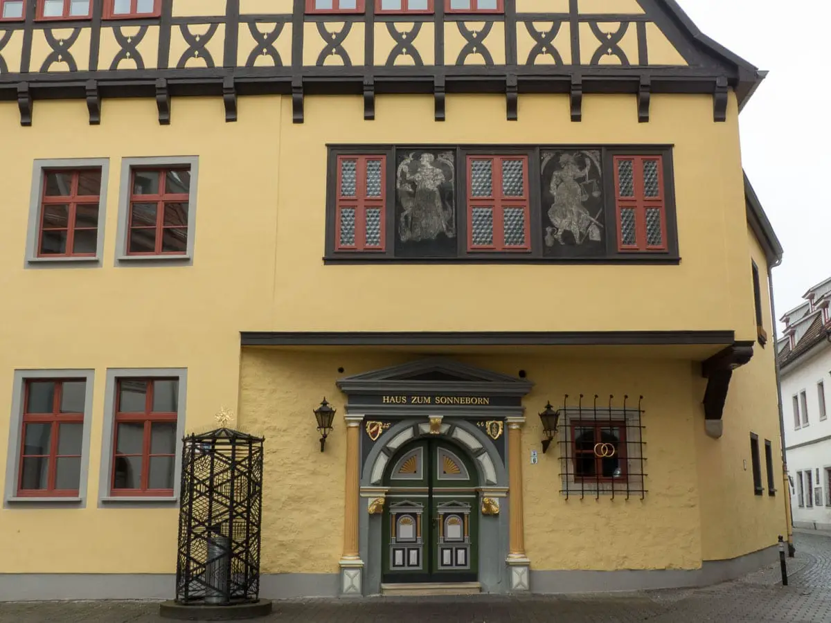 Fassade des "Haus zum Sonneborn" in Erfurt