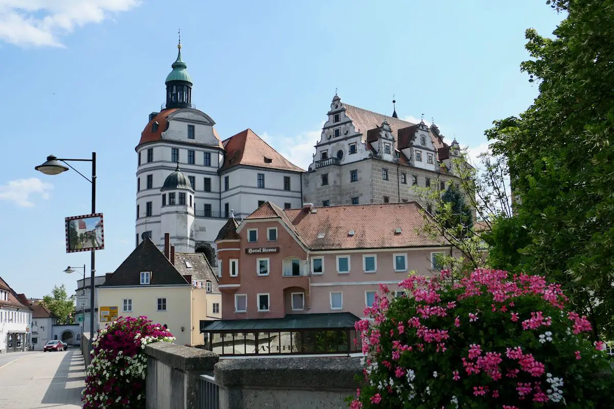 Blick auf das Schloss von Neuburg an der Donau