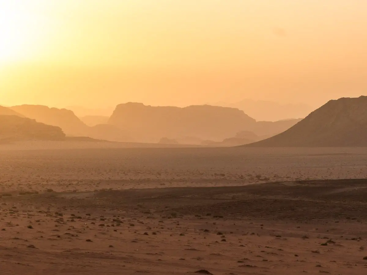Sonnenuntergang im Wadi Rum - jordanien