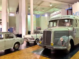 historische Fahrzeuge im Technoseum Mannheim 