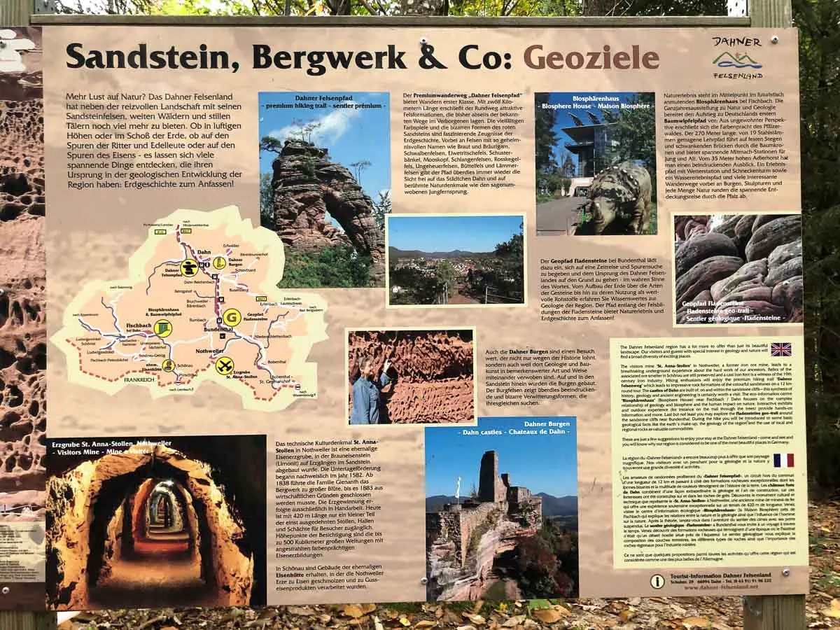 Infoschild über die Geologie im Pfälzerwald an einem der Wanderwege