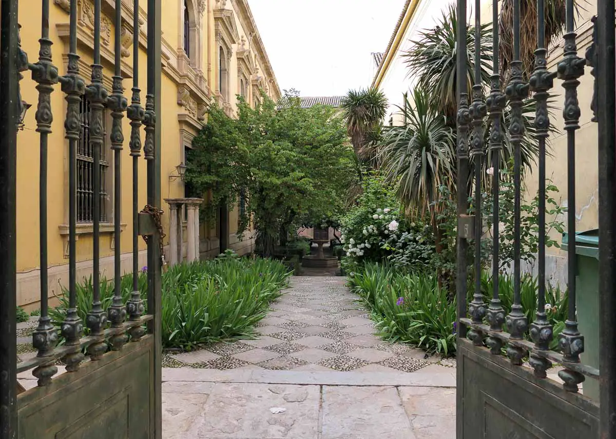 Typisch Andalusien : Garten in Granada