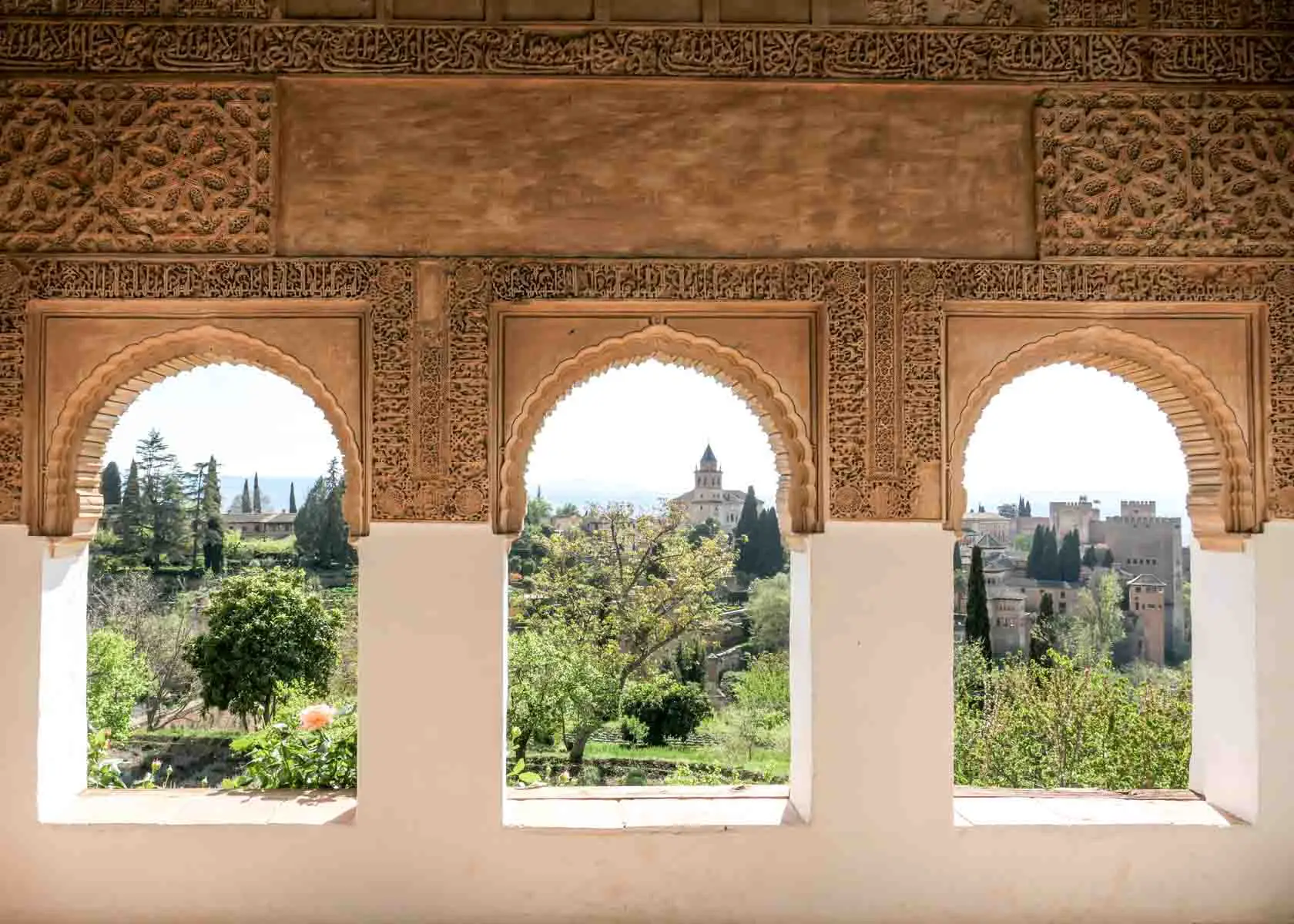 Ausblick vom Generalife zur Alhambra