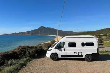 Wohnmobil-Stellplatz auf Sardinien direkt am Strand